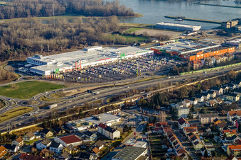 Retail park with Marktkauf and Globus hardware store in the Maximilian Center in the district Maximiliansau in Wörth am Rhein in the state Rhineland-Palatinate, Germany