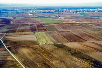 Winch launch site Nix wie Nuff eV in the district Mörlheim in Landau in der Pfalz in the state Rhineland-Palatinate, Germany