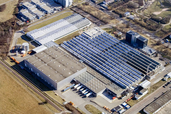 Aerial view of Building and production halls on the premises of the chemical manufacturers L'OREAL Produktion Deutschland GmbH & Co. KG in the district Nordweststadt in Karlsruhe in the state Baden-Wurttemberg, Germany