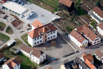 Aerial view of Primary school Offenbach an der Queich in Offenbach an der Queich in the state Rhineland-Palatinate, Germany