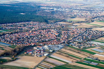 Oblique view of Town View of the streets and houses of the residential areas in Harthausen in the state Rhineland-Palatinate
