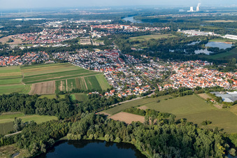 Aerial photograpy of View of the town from the south in the district Sondernheim in Germersheim in the state Rhineland-Palatinate, Germany