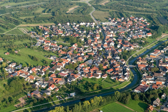 Village on the river bank areas of the river Rench in the district Stadelhofen in Oberkirch in the state Baden-Wurttemberg, Germany