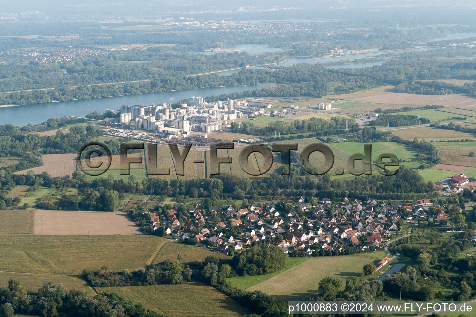 Beinheim in the state Bas-Rhin, France seen from above