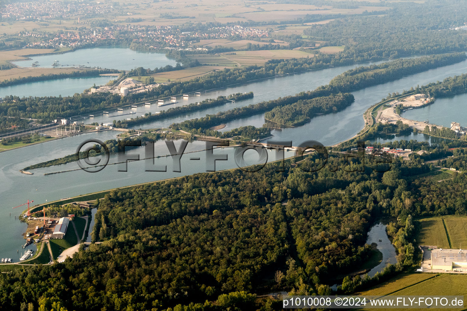 Lock at Gambsheim in the district Freistett in Rheinau in the state Baden-Wuerttemberg, Germany