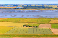 Schplpersieler Straße in front of the Eder dike in Wesselburenerkoog in the state Schleswig Holstein, Germany