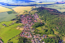 From the northwest in the district Seebergen in Drei Gleichen in the state Thuringia, Germany