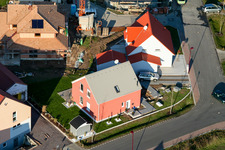 New development area An den Tongruben in Rheinzabern in the state Rhineland-Palatinate, Germany from above