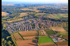 Bellheimerstraße from the north in Hördt in the state Rhineland-Palatinate, Germany
