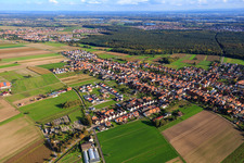 Aerial view of Lindenstr in Hatzenbühl in the state Rhineland-Palatinate, Germany