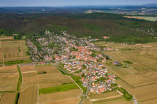 Village - view on the edge of agricultural fields and farmland in Weisenheim am Berg in the state Rhineland-Palatinate, Germany