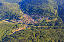 Village view in the Kaiserbachtal in the Palatinate Forest from the south in Waldhambach in the state Rhineland-Palatinate, Germany