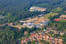 Quartier Lanzet from the west with construction site for new EDEKA Albrecht and Hagebau Kompakt buildings - Gillet Baustoffe GmbH in Herxheim bei Landau in the state Rhineland-Palatinate, Germany
