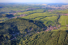 Village overview on the edge of the Haardt from the southwest in Leinsweiler in the state Rhineland-Palatinate, Germany