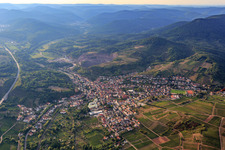 Aerial photograpy of View of the Qeichtal valley from the southeast in Albersweiler in the state Rhineland-Palatinate, Germany