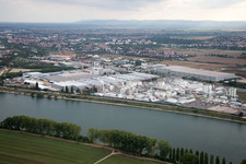 Industrial area N from the east in Worms in the state Rhineland-Palatinate, Germany from above