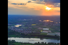 Sunset over the Rhine in Hamm am Rhein in the state Rhineland-Palatinate, Germany