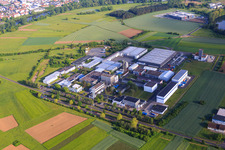 Seligenstädter Straße commercial area with Color-Service GmbH & Co. KG, Innovations-Park-Karlstein GmbH, Heraeus Amloy Technologies GmbH and Siemens AG in the district Großwelzheim in Karlstein am Main in the state Bavaria, Germany