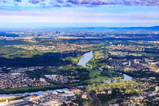 Mainknie in the district Hanau-Altstadt in Hanau in the state Hesse, Germany