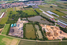 Bam: Asphalt mixing plant Schweinfurt-Röthlein and gravel plant Beuerlein GmbH & Co. KG in Röthlein in the state Bavaria, Germany