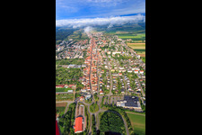 Rheinstr(B427) from the east in Kandel in the state Rhineland-Palatinate, Germany