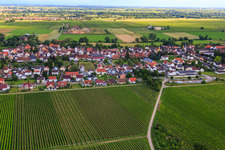 Aerial photograpy of Eighteen Acre Path from the north in the district Duttweiler in Neustadt an der Weinstraße in the state Rhineland-Palatinate, Germany