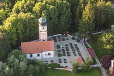 Churches building the chapel on Schloss Tannegg in the district Unterframmering in Landau an der Isar in the state Bavaria, Germany