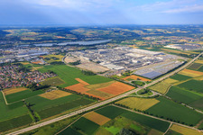 Höfen industrial area with BMW Group plant Dingolfing from the northeast in the district Salitersheim in Dingolfing in the state Bavaria, Germany