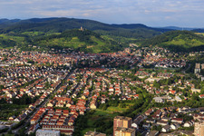 Mainzer Straße on the edge of the Odenwald from the west below the vineyards and the Starkenburg in Heppenheim in the state Hesse, Germany
