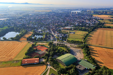 Aerial view of Sports hall and tennis club 1991 Biebesheim e. V., barbecue hut Biebesheim in Biebesheim am Rhein in the state Hesse, Germany