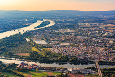 View of the town with the Main Bridge on the B43 in the district Kostheim in Wiesbaden in the state Hesse, Germany