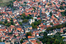 Church building St. Viktor im Dorfkern in Guntersblumin the village of in Guntersblum in the state Rhineland-Palatinate, Germany