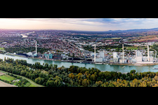 Large power plant Mannheim on the Rhine near Neckarau in the district Neckarau in Mannheim in the state Baden-Wuerttemberg, Germany