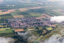 Aerial view of View of the town from the south in Essingen in the state Rhineland-Palatinate, Germany