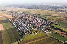 View of the town from the west in Essingen in the state Rhineland-Palatinate, Germany