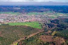 From the west in the district Lauerbach in Erbach in the state Hesse, Germany