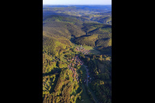 Village in the Wieslautertal from the east in Bobenthal in the state Rhineland-Palatinate, Germany