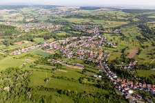 Agricultural land and field boundaries surround the village's settlement area. in the district Bliesmengen-Bolchen in Mandelbachtal in the state Saarland, Germany
