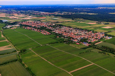 View of the town from the northwest in the district Niederhochstadt in Hochstadt in the state Rhineland-Palatinate, Germany