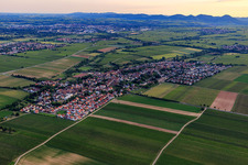 View of the town from the southwest in the district Niederhochstadt in Hochstadt in the state Rhineland-Palatinate, Germany