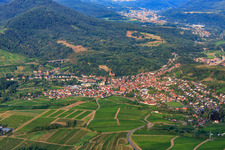 View of the town from the northeast in Albersweiler in the state Rhineland-Palatinate, Germany