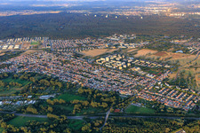 Aerial view of Between Unterfeldstraße and Neureuter Hauptstraße in the district Neureut in Karlsruhe in the state Baden-Wuerttemberg, Germany