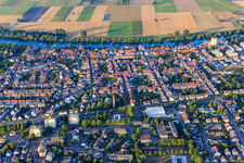 View of the town from the southwest on the banks of the Neckar in the district Edingen in Edingen-Neckarhausen in the state Baden-Wuerttemberg, Germany