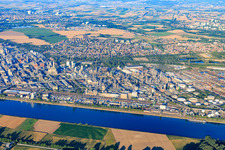 Oblique view of District BASF in Ludwigshafen am Rhein in the state Rhineland-Palatinate, Germany