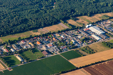 Commercial area Auf der Busche in the district Niederlustadt in Lustadt in the state Rhineland-Palatinate, Germany
