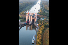 Boat lift and locks plants on the banks of the waterway of the Elbe side channel in Scharnebeck in the state Lower Saxony, Germany from above