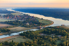 Village view at the mouth of the Elbe Lateral Canal into the Elbe with flood gate from the southeast in Artlenburg in the state Lower Saxony, Germany