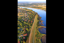 Elbe dam and groynes from the east in the district Drennhausen in Drage in the state Lower Saxony, Germany