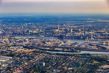 Hansahafen on the Norderelbe from the south in the district Kleiner Grasbrook in Hamburg in the state Hamburg, Germany
