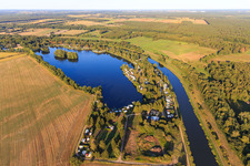Diebsradenweg on the Elbe-Lübeck Canal with Freizeitwelt campsite Güster in Güster in the state Schleswig Holstein, Germany